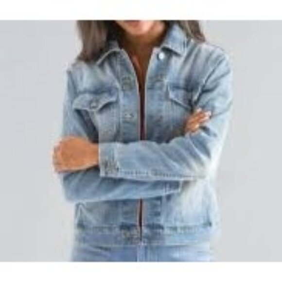 Eddie Bauer Womens Light Wash Denim Jean Jacket Trucker Casual Outerwear Medium - Picture 2 of 11